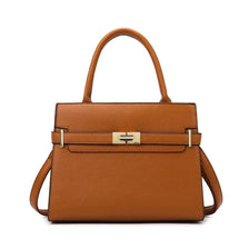 Bolso de diseñador de cuero marrón con asa superior y herrajes dorados.