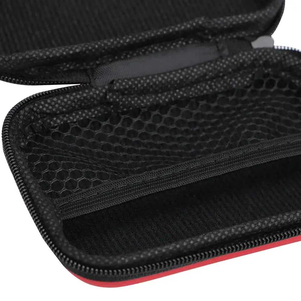 Sac de rangement portable noir avec intérieur en filet et bordure rouge, ouvert.