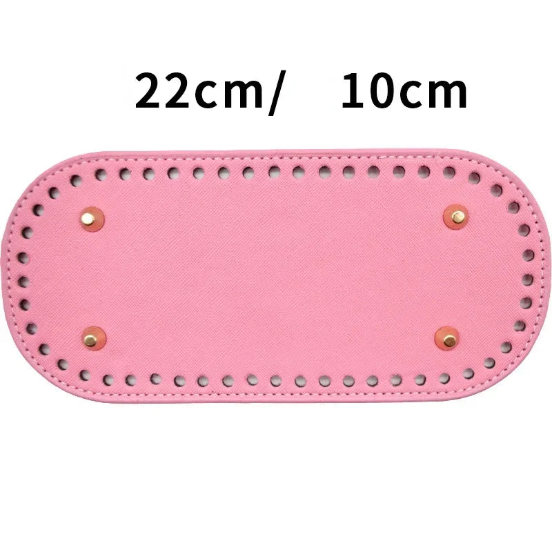 Pinkes, langlebiges PU-Beutel mit Bodennieten, 22 cm x 10 cm.