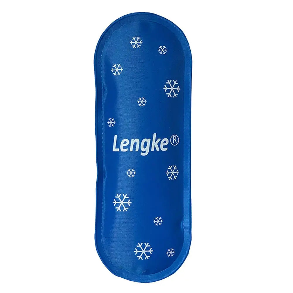 Estuche de viaje para insulina azul decorado con patrones de copos de nieve blancos.
