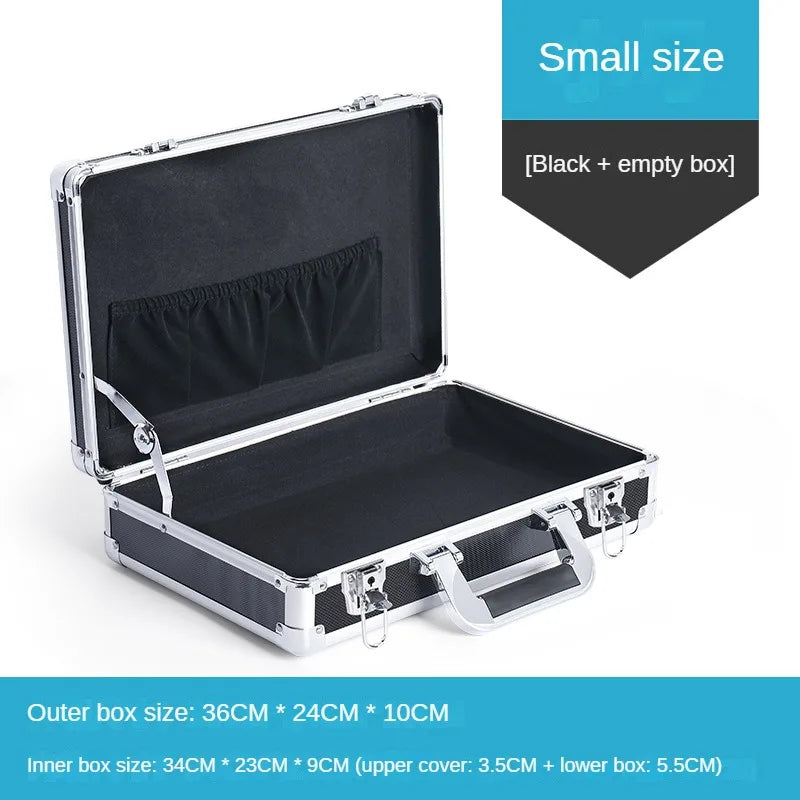 Boîte à outils portable en aluminium avec intérieur noir et cadre argenté, ouverte.