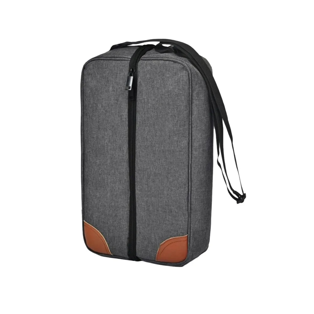 Bolsa aislante para vino gris con correas negras y detalles marrones.