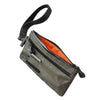 Dunkel olivgräbiger RFID-blockierender Herren-Reise-Wallet und Kartenhalter mit orangefarbener Futter.