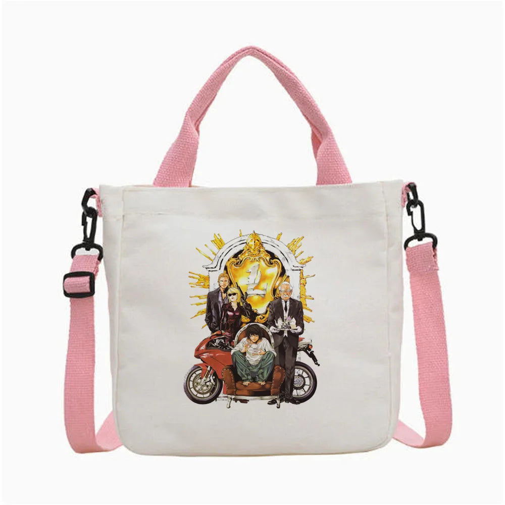 Bolsa tote blanca con tiras rosas y una ilustración vintage de un monarca.