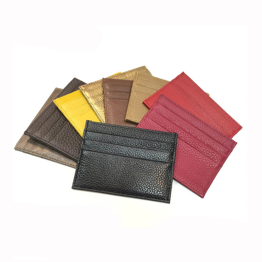Sammlung echter Kuhleder-ID-Card-Haltertaschen in verschiedenen Farben wie Gelb, Braun, Beige und Rot.