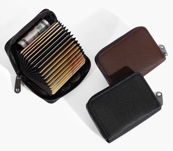 Set von Premium PU Karten- und Ausweis-Haltertaschen in schwarz-braunem Leder.