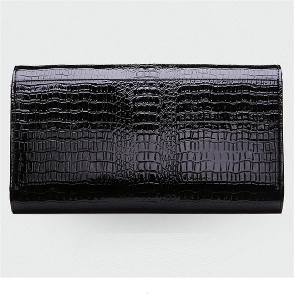 Black alligator pattern leather clutch bag for women