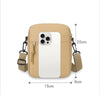 Sac bandoulière beige unisexe avec coque de téléphone blanche, montrant ses dimensions.
