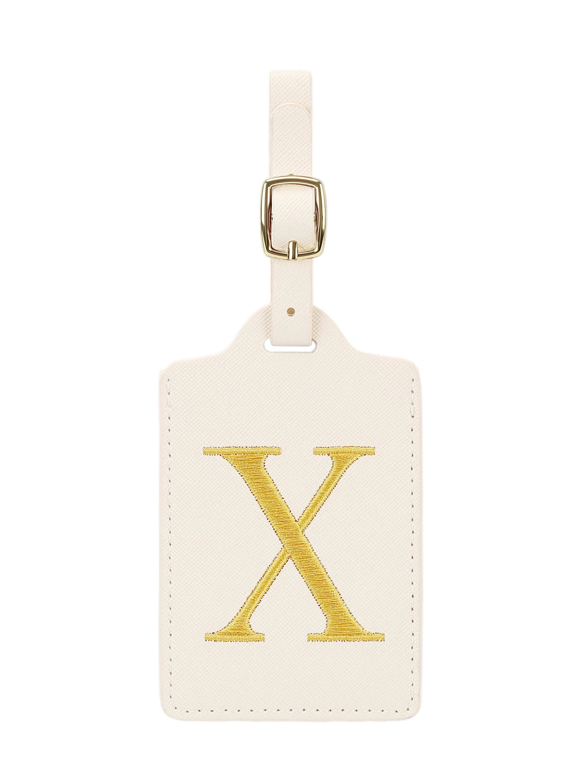Étiquette de bagage rectangulaire en cuir beige avec un X brodé en or et un clip métallique argenté.