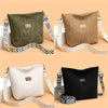 Trois sacs à l'épaule et bandoulière en velours côtelé de couleur vert olive, beige et noir avec des sangles à motifs blancs.