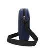 Pochette de téléphone en bandoulière bleu marine avec une sangle noire ajustable.